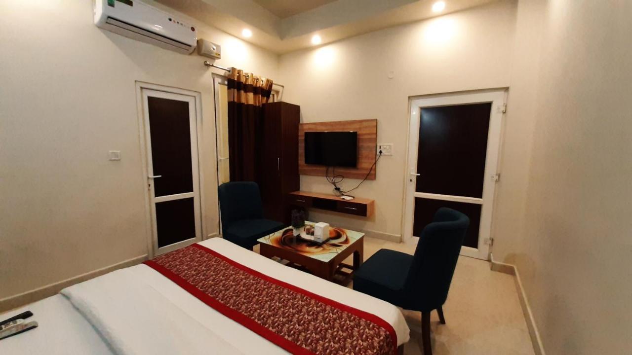 Hotel Ventures Inn アムリトサル エクステリア 写真